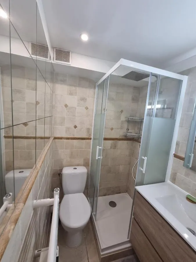 Appartement climatisé design au cœur de St-Aygulf à 200 metres la mer Saint Aygulf